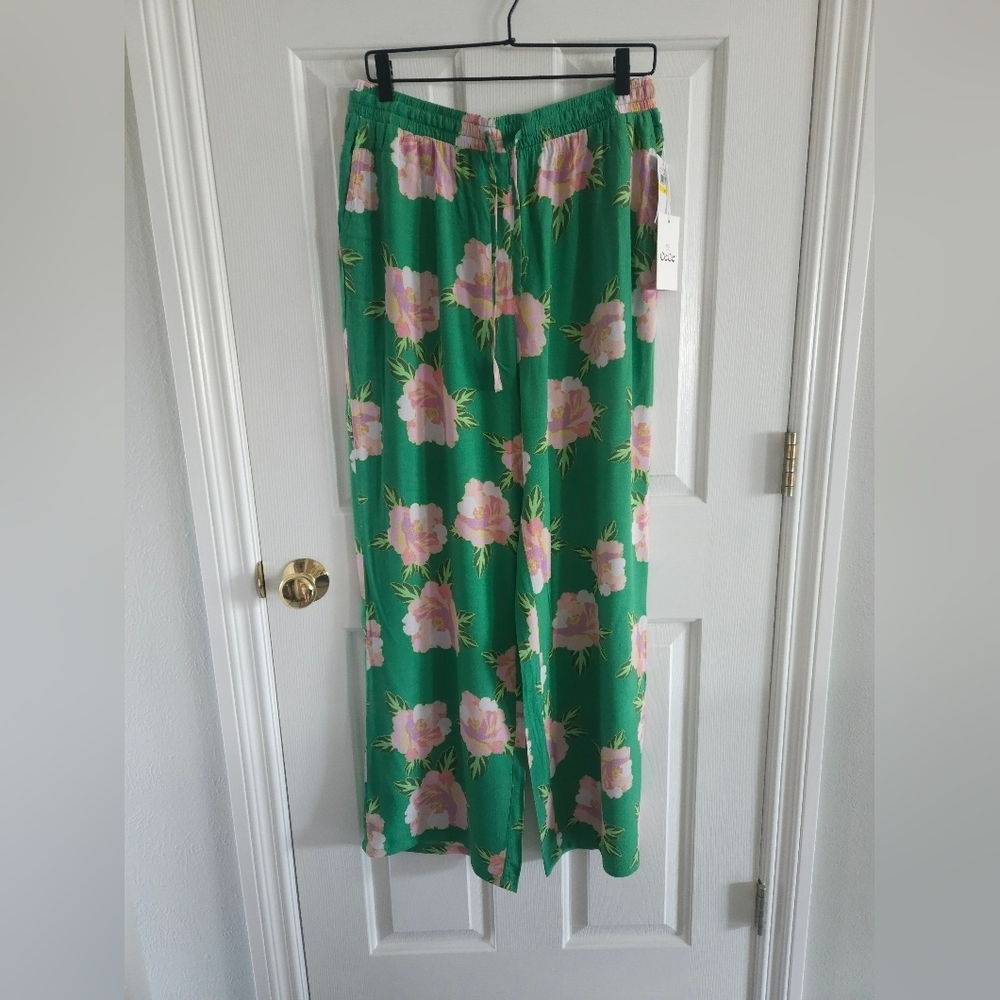 NWT CeCe Floral Wide Leg Pants